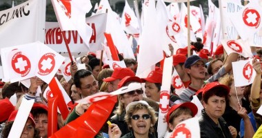 Stire din Sănătate : Federația Sanitas ar putea protesta pentru salarii mai mari în Sănătate