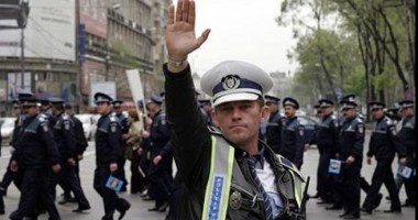 Stire din Eveniment : Condiții noi pentru polițiștii care vor  să le fie decontat transportul