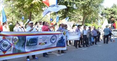 Foto - Video. Protest de amploare al sindicaliștilor RATC. Se cere schimbarea conducerii - 9