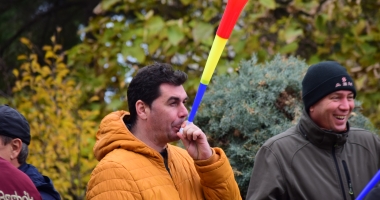 GALERIE FOTO / Proteste la Prefectură. Dumitru Costin, liderul BNS, a condus acțiunea de la Constanța - 9