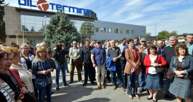 Stire din Economie : Sforării și lovituri sub centură, la Oil Terminal