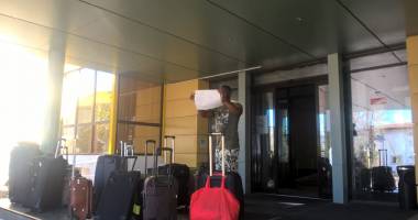 Studenții nigerieni de la UMC, protest împotriva hotelului Flora unde sunt cazați: "Nu suntem sclavi!" - 5