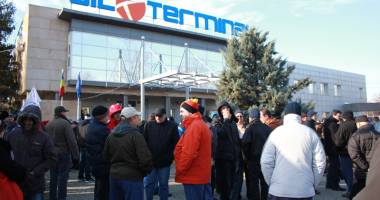 Galerie foto. Protestul angajaților din Oil Terminal a dus la demiterea consiliului de administrație - 4