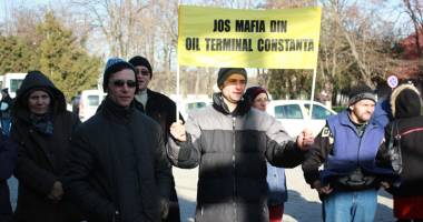 Galerie foto. Protestul angajaților din Oil Terminal a dus la demiterea consiliului de administrație - 10