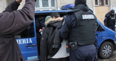 Stire din Eveniment : Proxeneții din Constanța au fost săltați de DIICOT! Au obligat minore să se prostitueze pentru ei