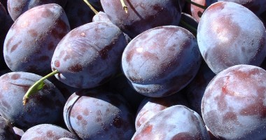 Stire din Sănătate : Ce fructe poți mânca pentru a slăbi vara