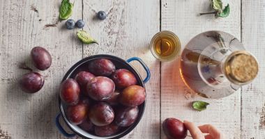Stire din Sănătate : Prunele, fructele care te ajută să-ți menții mintea sănătoasă