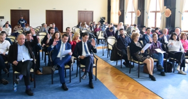 Stire din Politică-Administrație : Tichetele din Programul "Respect", motiv de dispută între PSD și PNL Constanța