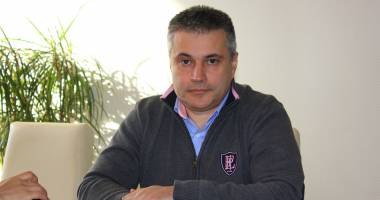Stire din Politică-Administrație : Instruire PSD la Casa de Cultură Constanța. Au fost distribuite buletinele de vot
