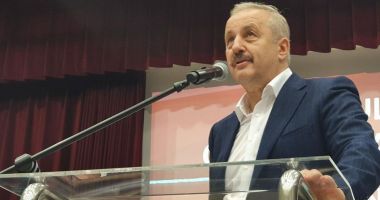 Stire din Politică-Administrație : Vasile Dîncu, de la PSD: „La scrutinul din 27 septembrie, meciul începe de la 0 la 0”
