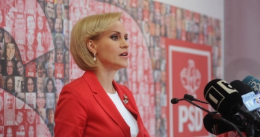 Stire din Politică-Administrație : "Mă îngrijorează  dacă premierul nu mai  are timp să se consulte  cu președintele partidului"