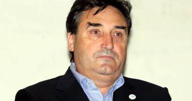 Stire din Politică-Administrație : "PSD joacă alba-neagra cu master planul de transport"