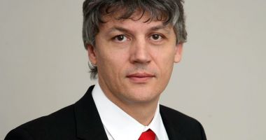 Stire din Politică-Administrație : "România se află pe primul loc în NATO la alocări bugetare pentru Apărare"