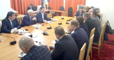 Stire din Politică-Administrație : "Reducerea fiscalității este benefică pentru mediul de afaceri"
