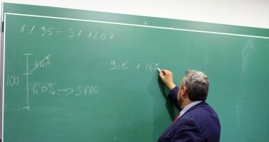 Stire din Politică-Administrație : PSD militează pentru creşterea salariilor profesorilor