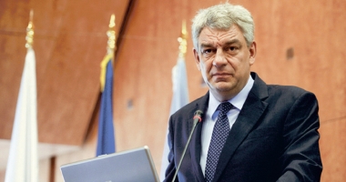 Stire din Politică-Administrație : Premierul Mihai Tudose  nu renunță la restructurarea Guvernului