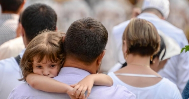 Stire din Sănătate : Psiholog: "Copiii noștri sunt normali, adulții au uitat calea către sufletul lor"
