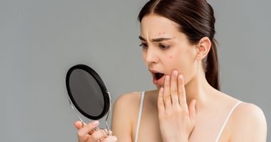 Stire din Sănătate : Remedii naturiste pentru ameliorarea psoriazisului