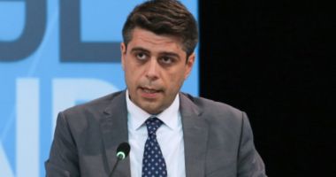 Stire din Economie : AFM a aprobat primele 9.566 de dosare în Programul "Casa Verde Foto-voltaice 2023"
