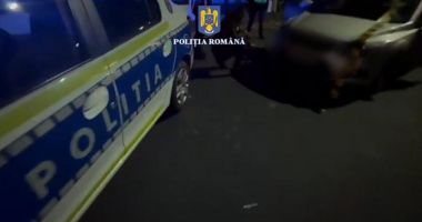 Stire din Eveniment : Tânăr oprit cu focuri de armă după ce a fost prins că fura din easybox