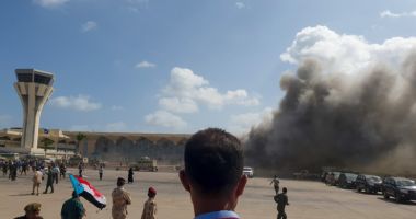 Explozii puternice la aterizarea unui avion guvernamental, în Yemen - 2