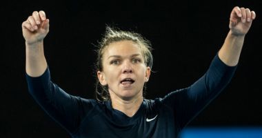 Stire din Sport : Simona Halep, regină la Melbourne. Constănţeanca a câştigat titlul cu numărul 23