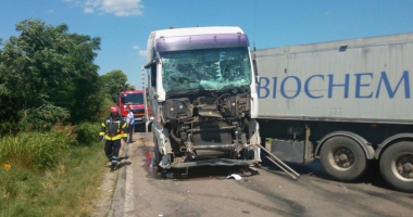 GRAV ACCIDENT RUTIER. 14 VICTIME TRANSPORTATE LA SPITAL. A fost declanșat PLANUL ROȘU - 4