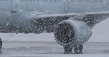 Stire din Eveniment : Probleme pe aeroporturi din cauza ninsorii!