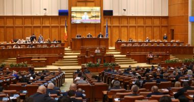 Stire din Politică-Administrație : Opoziția depune azi în Parlament moțiunea de cenzură împotriva Guvernului Ciolacu
