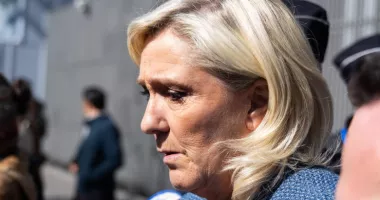 Marine Le Pen, condamnată la trei ani de închisoare, doi cu suspendare