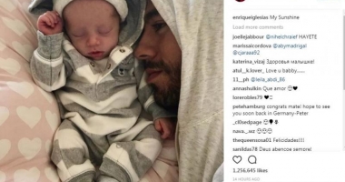 GALERIE FOTO / Primele fotografii cu gemenii cântărețului Enrique Iglesias - 2