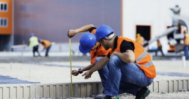 Stire din Politică-Administrație : Primarii de la Eforie și Techirghiol, semnal de alarmă: "Nu găsim constructori!"