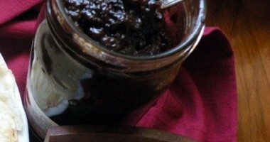 Stire din Economie : Pui magiunul de prune pe tarabă? Iată ce te obligă legea