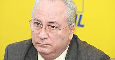 Stire din Politică-Administrație : Senatorul Hașotti își lansează cartea "PNL Constanța 1990-2015". Cine participă