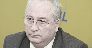 Stire din Politică-Administrație : Cum au votat senatorii din Constanța în cazul lui Gabriel Oprea. Cine se opune actului de Justiție