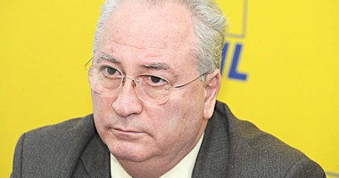 Stire din Politică-Administrație : Puiu Hașotti a depus jurământul de învestitură în funcția de ministru al Culturii