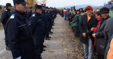 Stire din Eveniment : Parchetul Judecătoriei Vaslui a început urmărirea penală față de 37 de protestatari de la Pungești