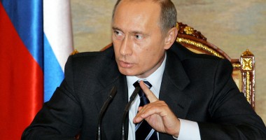 Stire din Actualitate : Vladimir Putin dorește reintroducerea titlului de Erou al Muncii