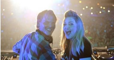Stire din Actualitate : DECES ÎNVĂLUIT ÎN MISTER / Industria muzicală, devastată de moartea lui Avicii
