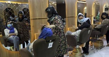 Stire din Actualitate : Talibanii au ordonat închiderea saloanelor de înfrumuseţare din Afganistan