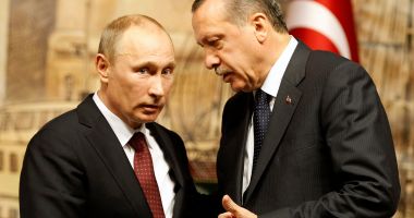 Stire din Actualitate : Amenințări, din cauza unei înotătoare. "Ăsta nu e un motiv ca Erdogan să aibă neînțelegeri cu Federația Rusă"