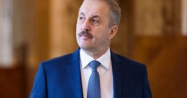 Stire din Eveniment : Vasile Dîncu: Nu se pune problema unei intervenții militare a NATO în Ucraina