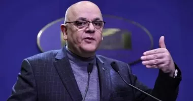 Stire din Eveniment : Raed Arafat, după prăbușirea liftului de la Palatul CFR: „Nu avem niciun rănit grav”