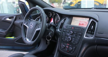Răzvan Fodor a adus Opel Cascada la Rădăcini Motors Constanța - 6