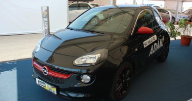 Jojo l-a adus pe Adam la Salonul Auto Maritimo - 3