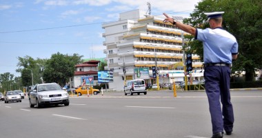 Stire din Eveniment : Mașină cu numere expirate, pe șoselele din Constanța