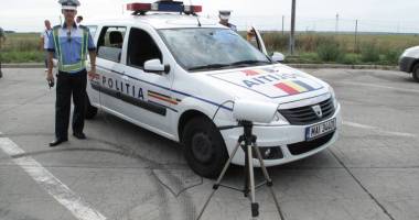 Doi șoferi prinși pe autostrada A3 cu peste 200km/h