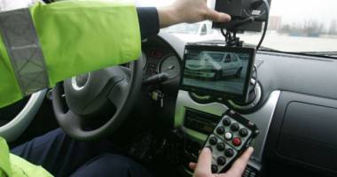 Stire din Eveniment : Prins pe autostradă cu 324km/h! Merge direct după gratii