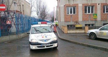Stire din Eveniment : Atenție, șoferi! Polițiștii rutieri ies în stradă cu radarele. Iată unde acționează
