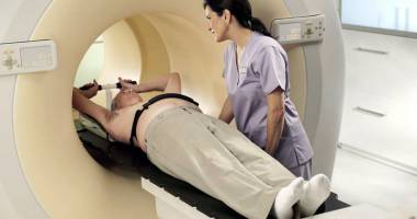 Stire din Sănătate : Lăsați în voia sorții! Drama pacienților cu cancer din Constanța